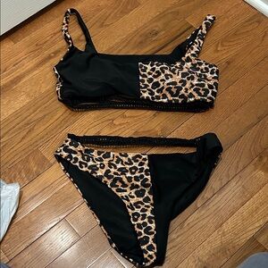 SHEIN NEVER WORN Black and Leopard Bikini Set